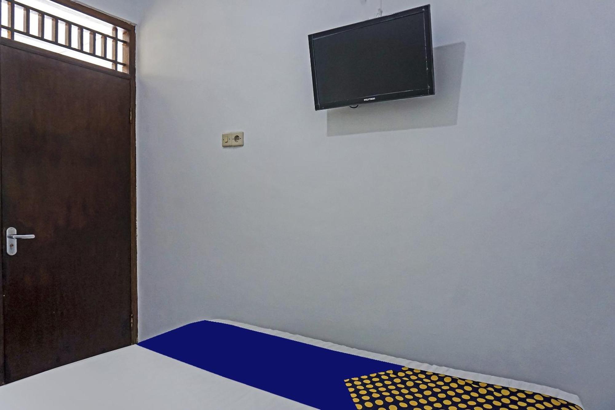 Oyo 90928 Wisma Asri Putra Syariah Μπογκόρ Εξωτερικό φωτογραφία