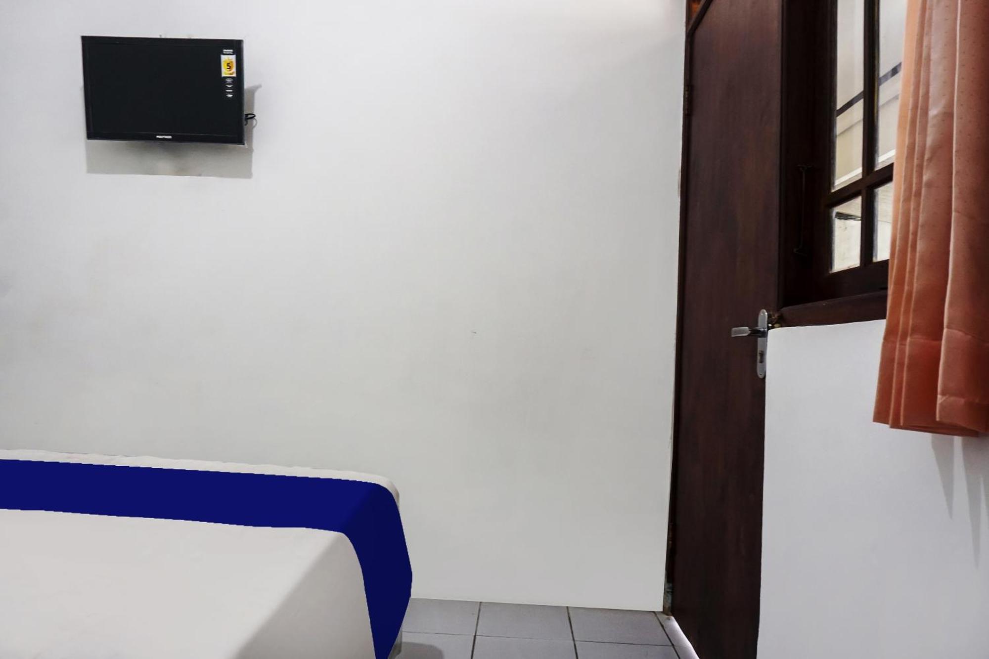 Oyo 90928 Wisma Asri Putra Syariah Μπογκόρ Εξωτερικό φωτογραφία